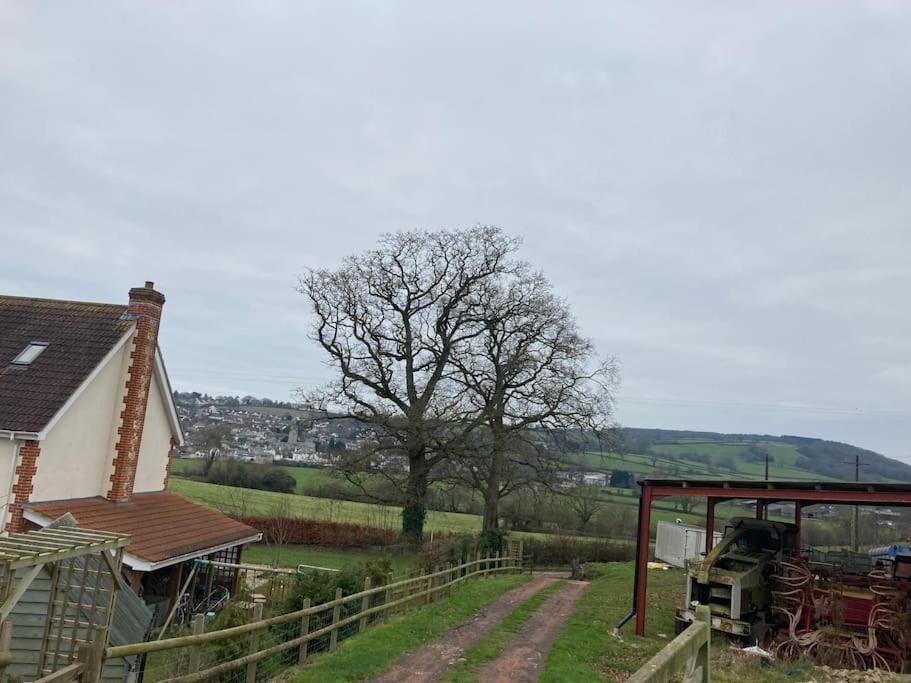 Park Gate House Farm Holidays, Colyton-'Elizabeth Exterior photo
