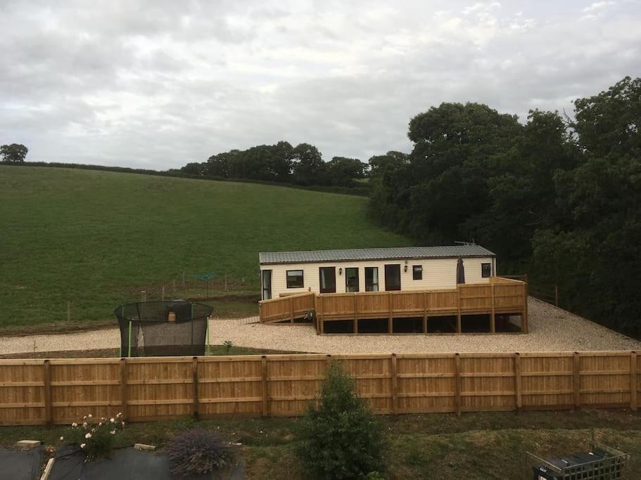 Park Gate House Farm Holidays, Colyton-'Elizabeth Exterior photo